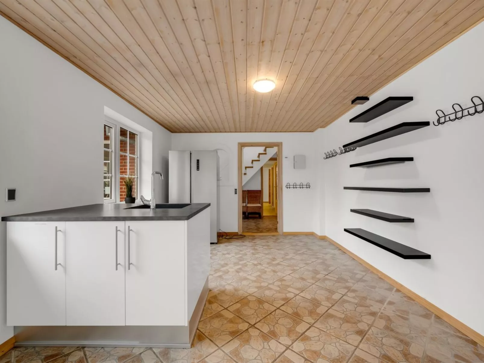 "Blaguna" - 9km to the fjord - Binnen