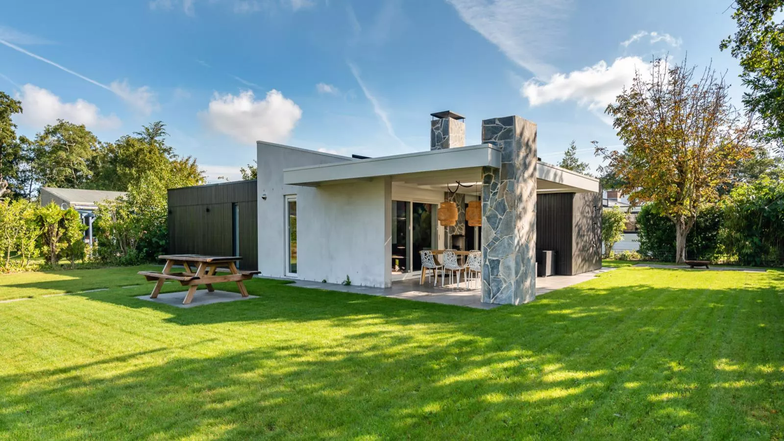 Bos  Meer Lodge Kamperland - Tuinen zomer