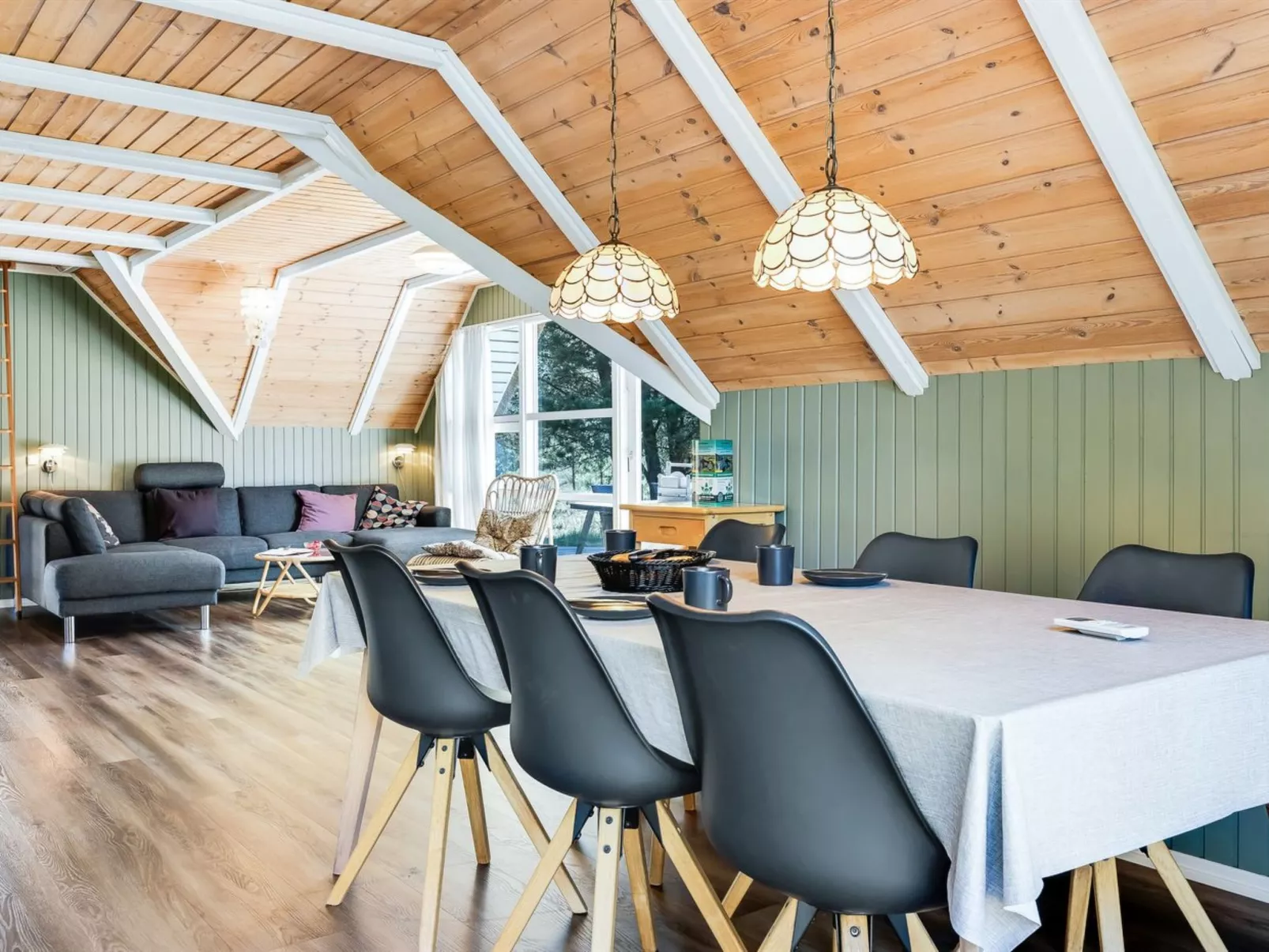 "Urpo" - 6km from the sea - Binnen