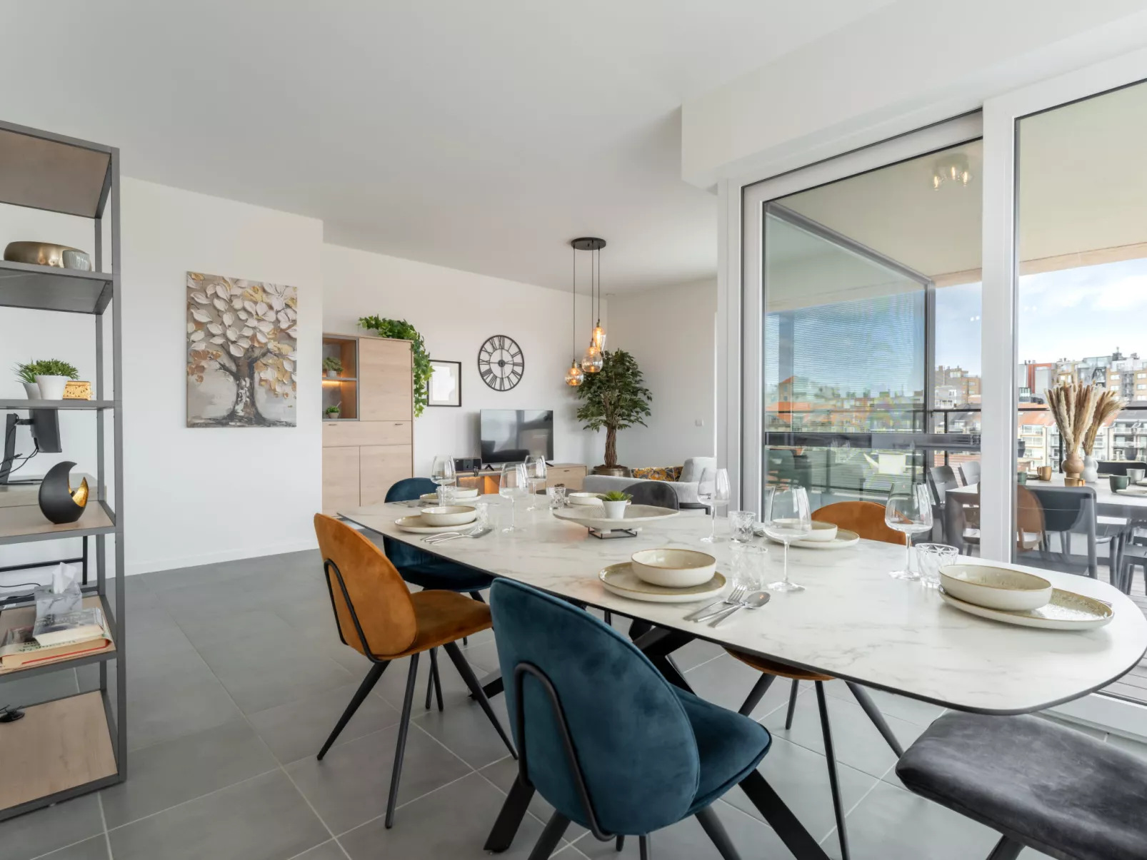 Parkville with parking & terrace - Binnen