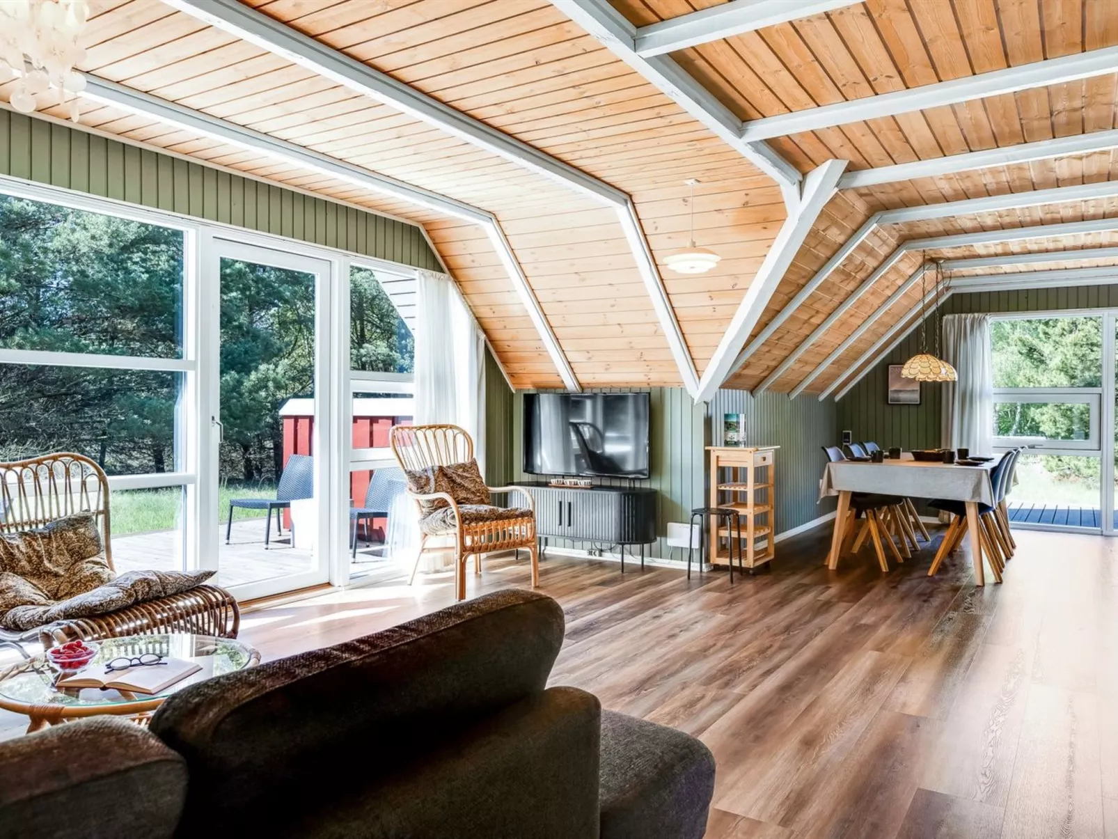 "Urpo" - 6km from the sea - Binnen