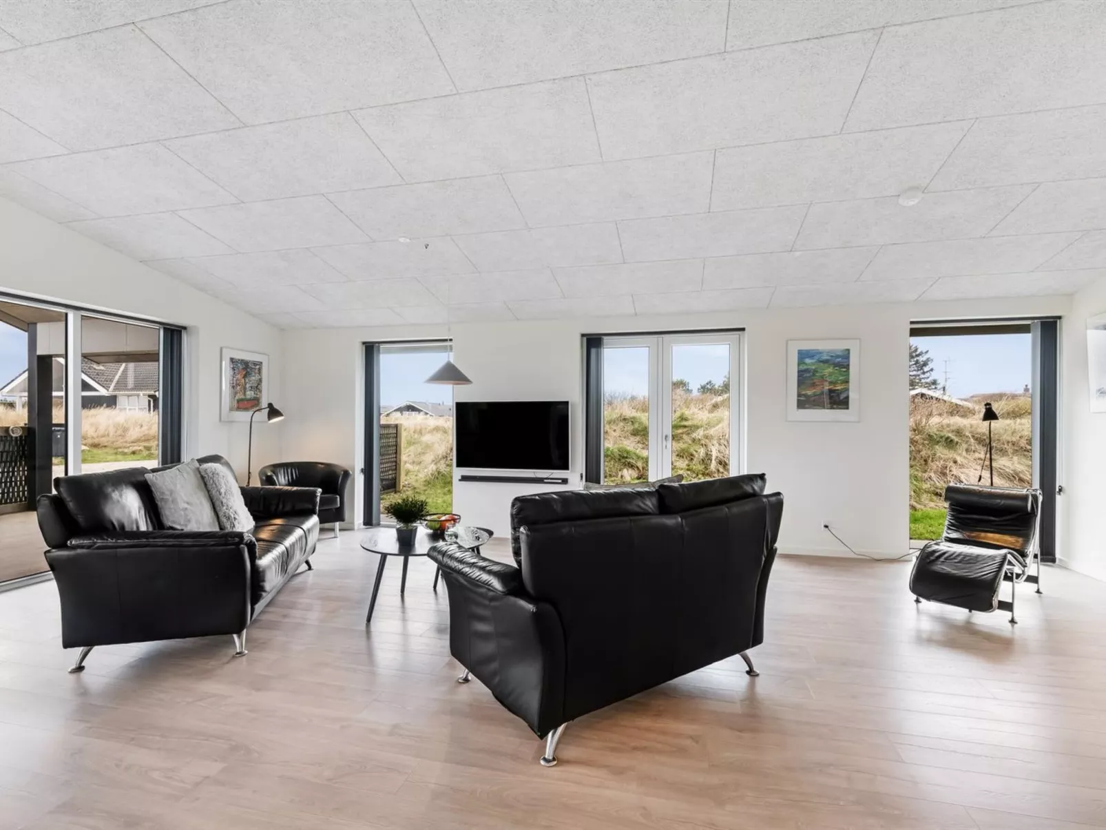 "Dorrit" - 1.2km from the sea - Binnen