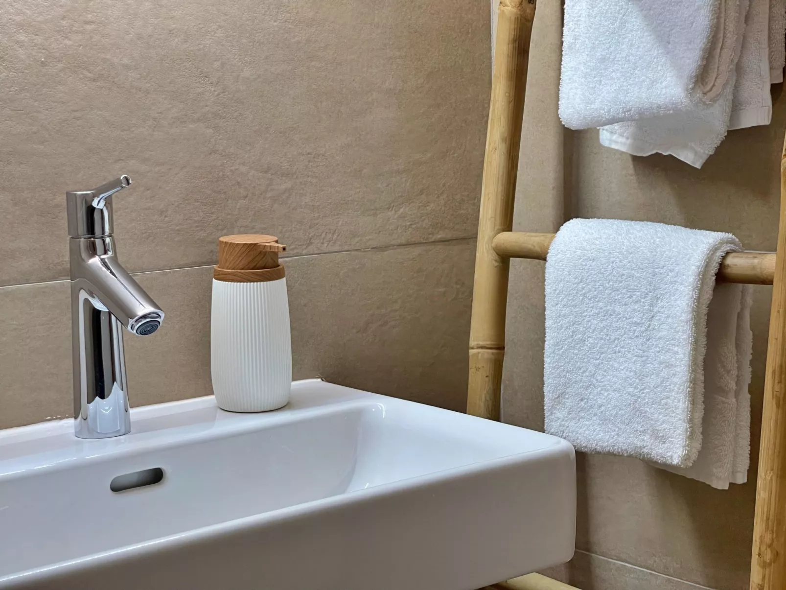 Apartment SeaLuxe mit Whirlpool - Binnen