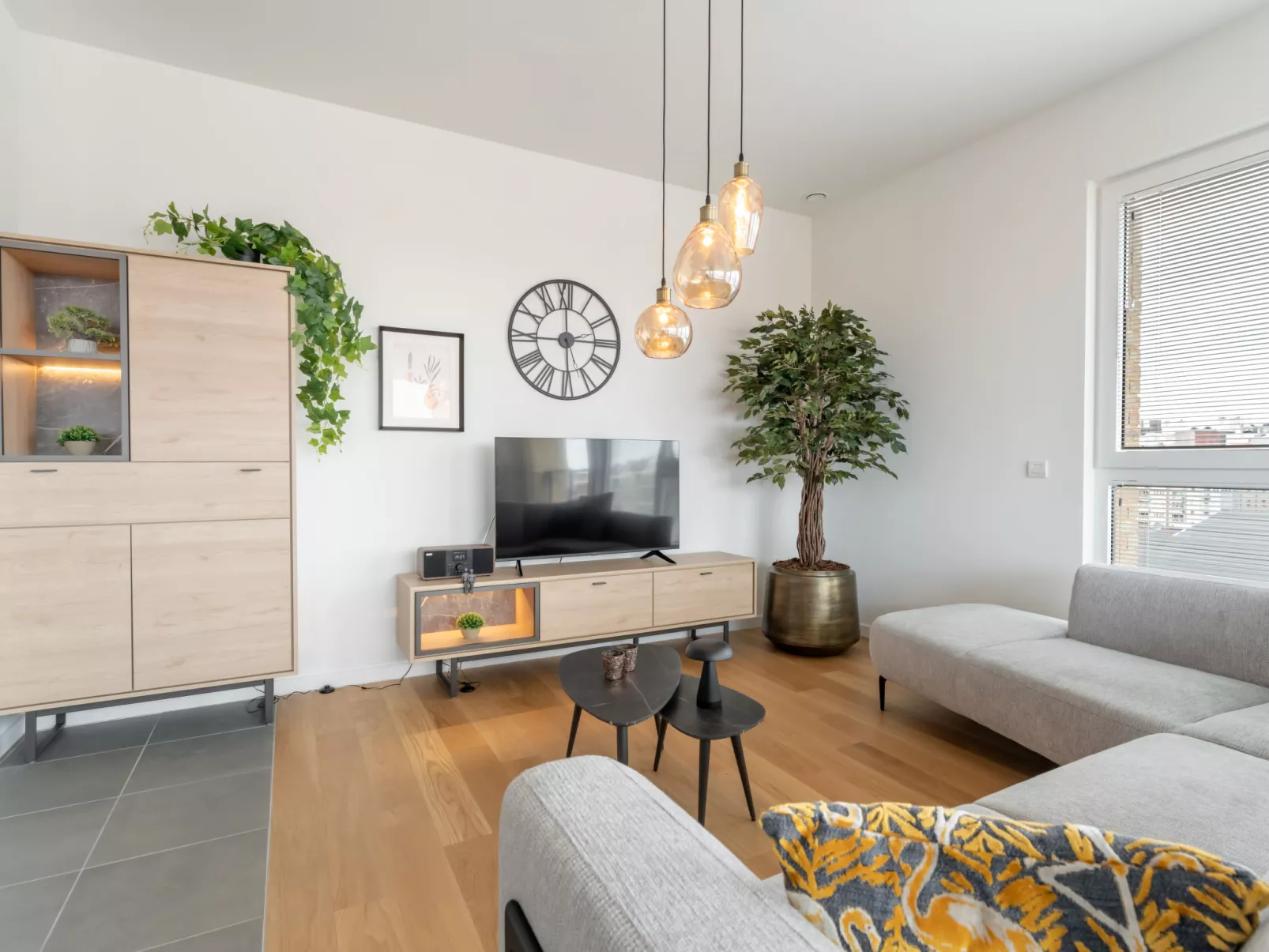 Parkville with parking & terrace - Binnen
