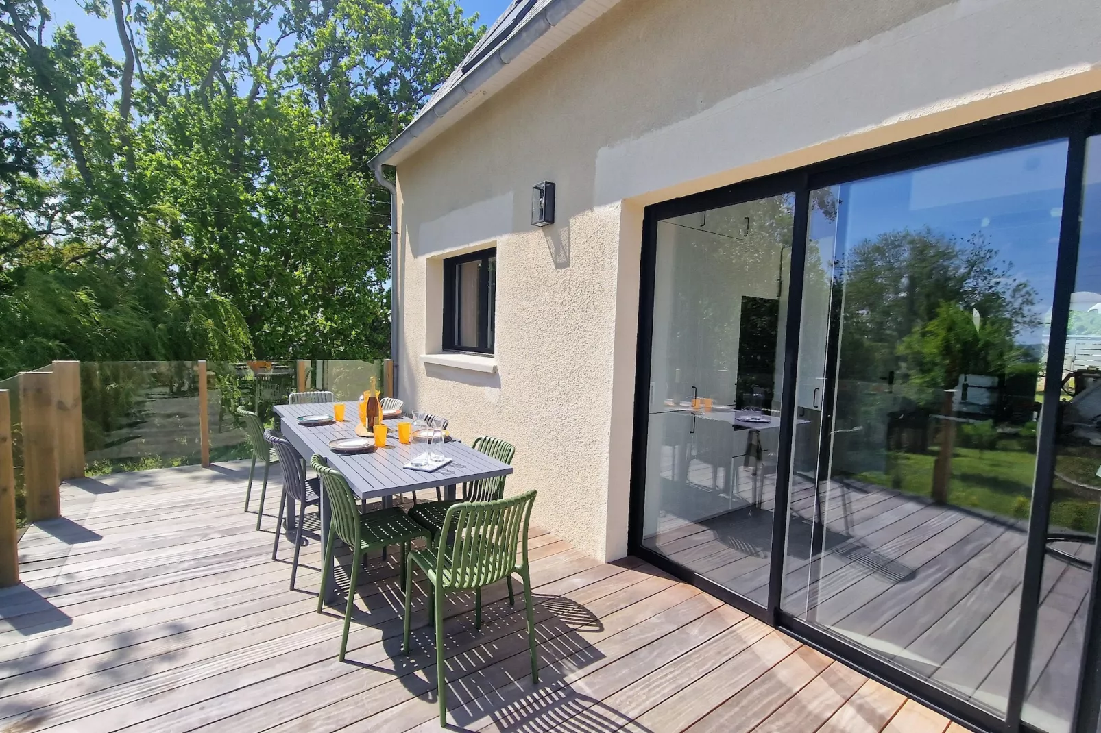 Holiday home in Locquirec - Terrasbalkon