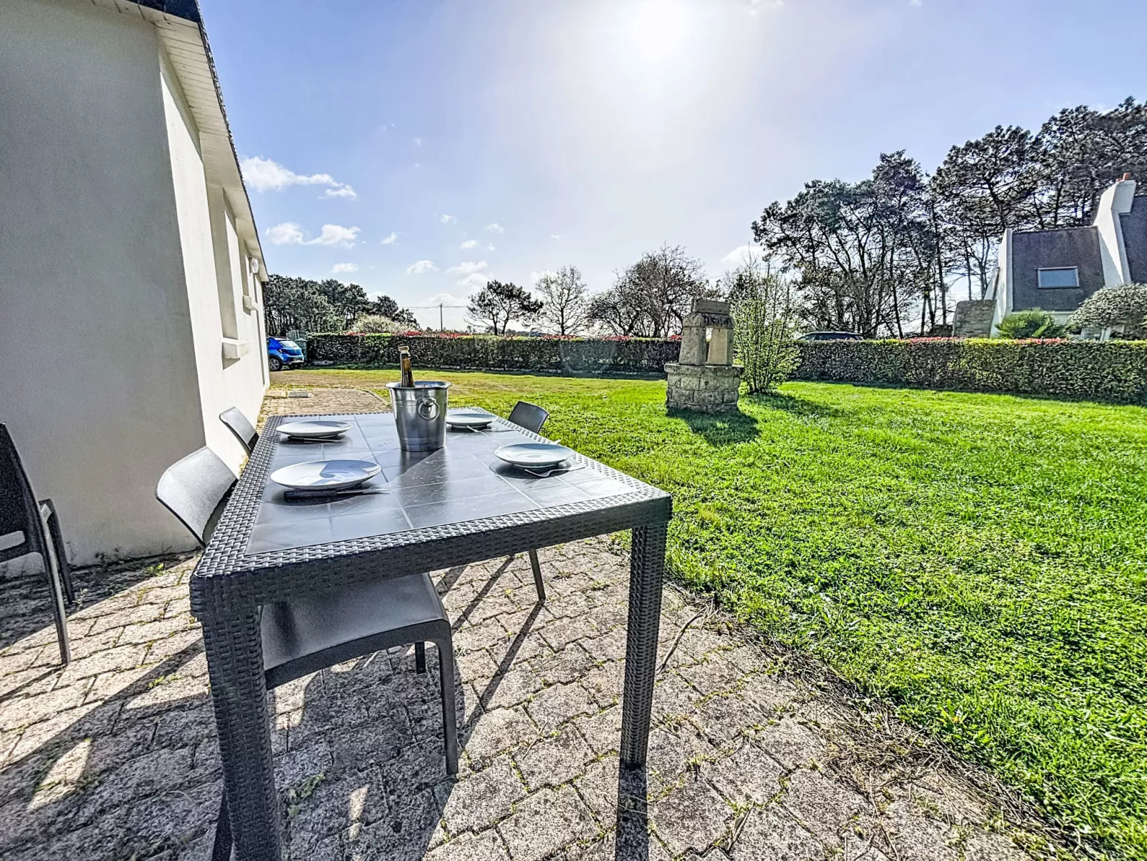 Maison du Néguan - Buiten