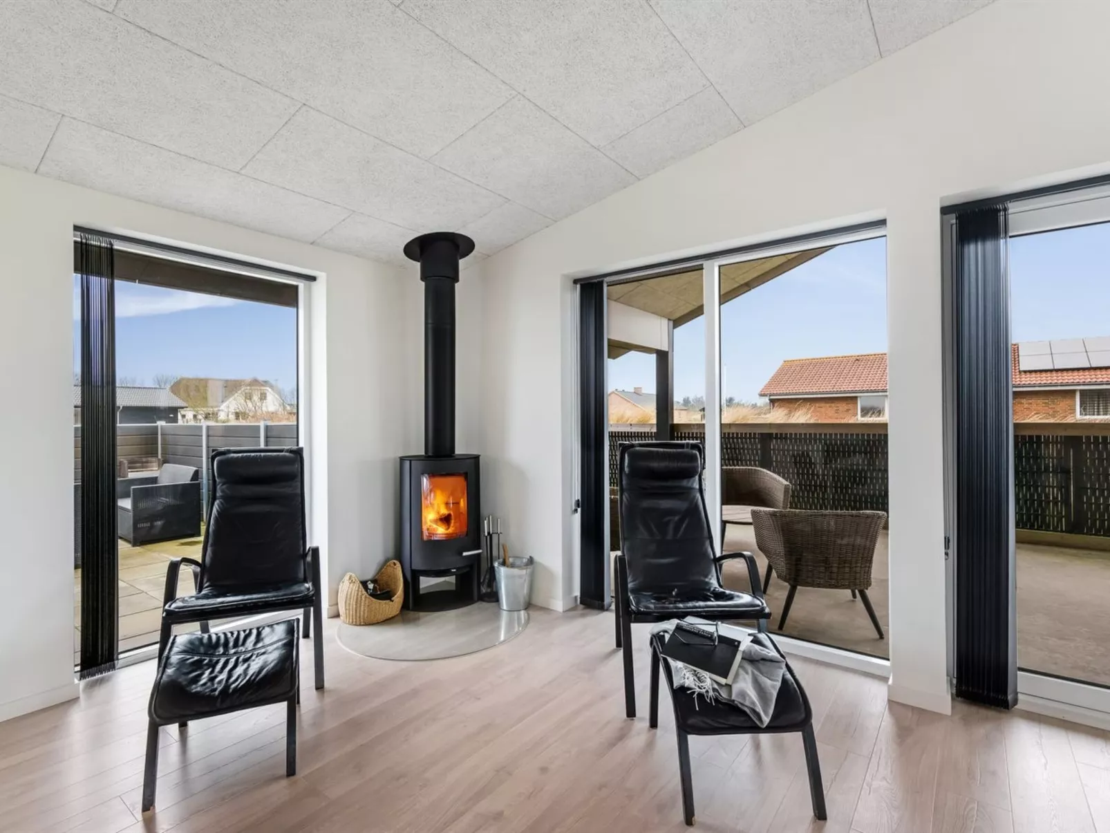 "Dorrit" - 1.2km from the sea - Binnen