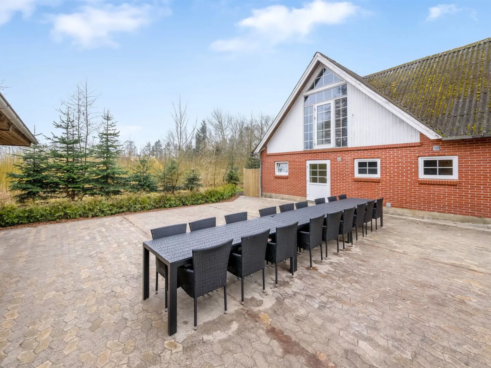 "Blaguna" - 9km to the fjord - Buiten