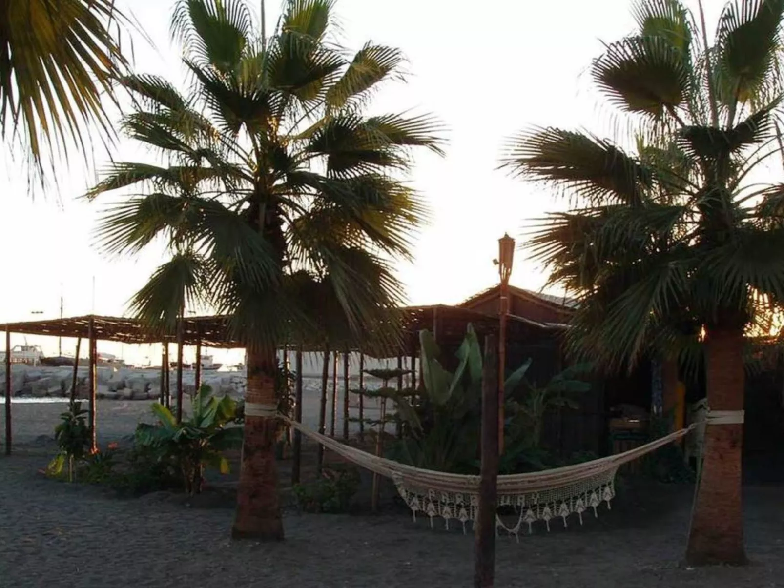 Mit Privatparkplatz - Buiten