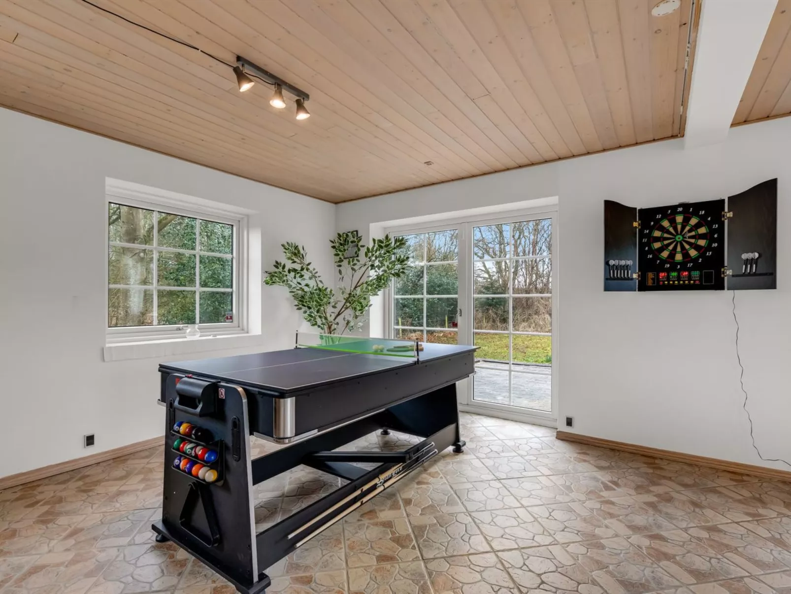 "Blaguna" - 9km to the fjord - Binnen