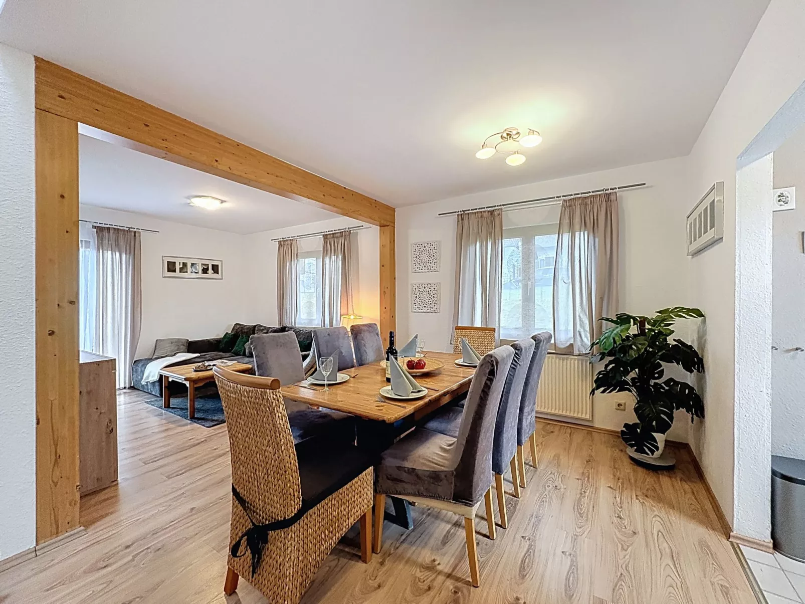 Dorf 4/ Haus 27 - Binnen