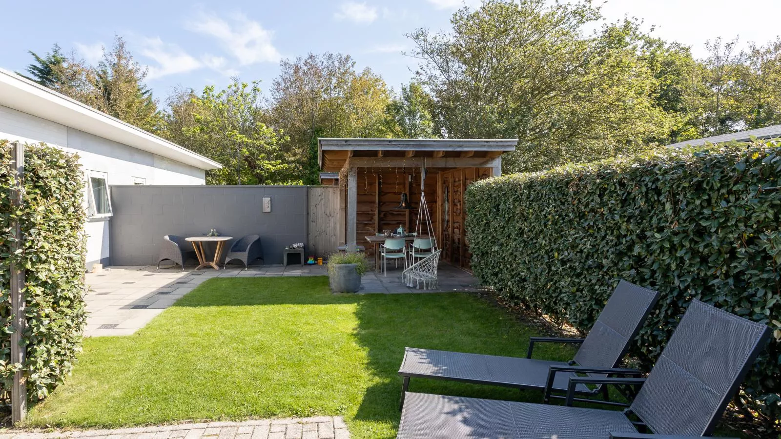 Beach House Banjaard - Tuinen zomer