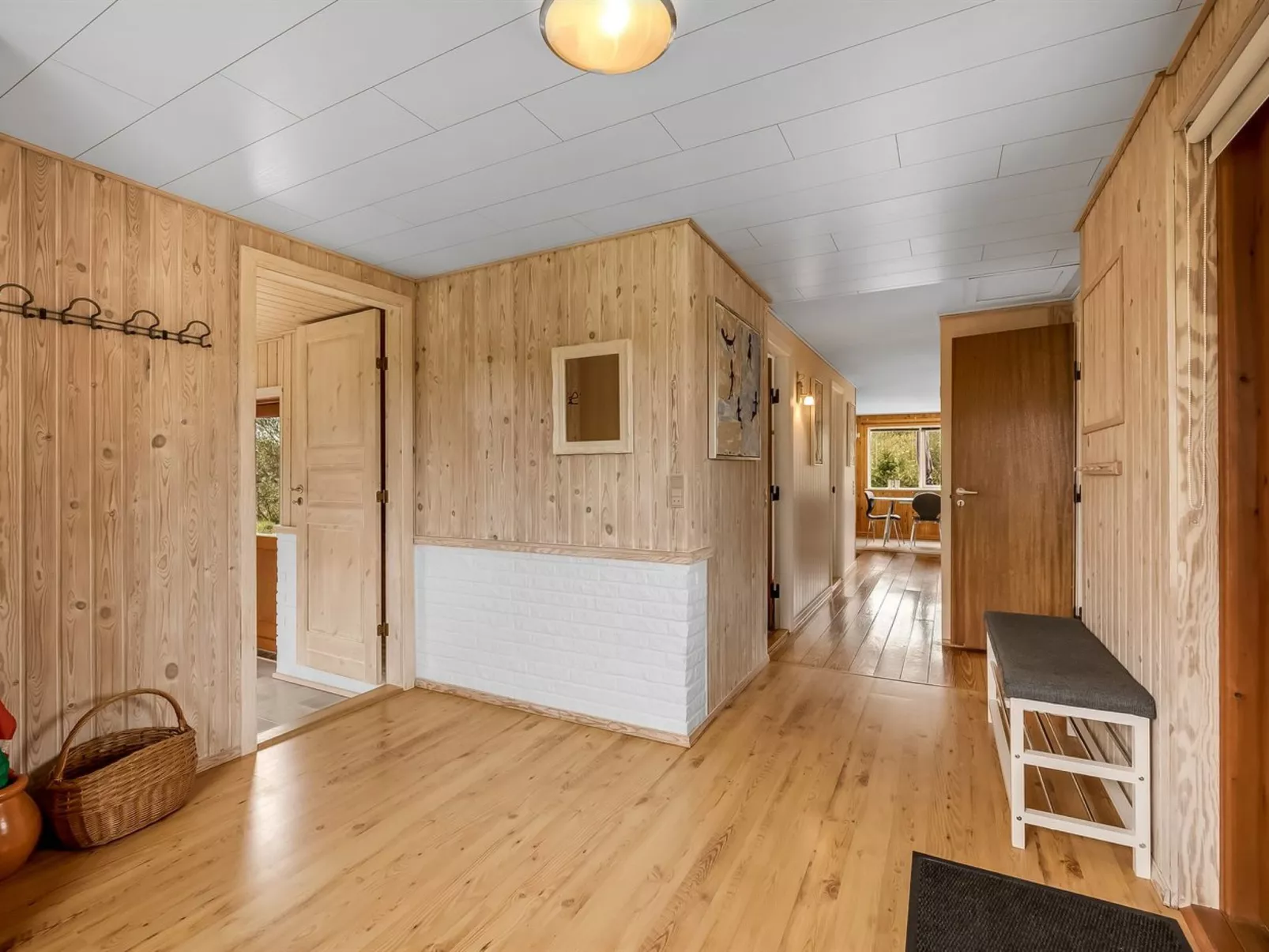 "Eloise" - 400m from the sea - Binnen