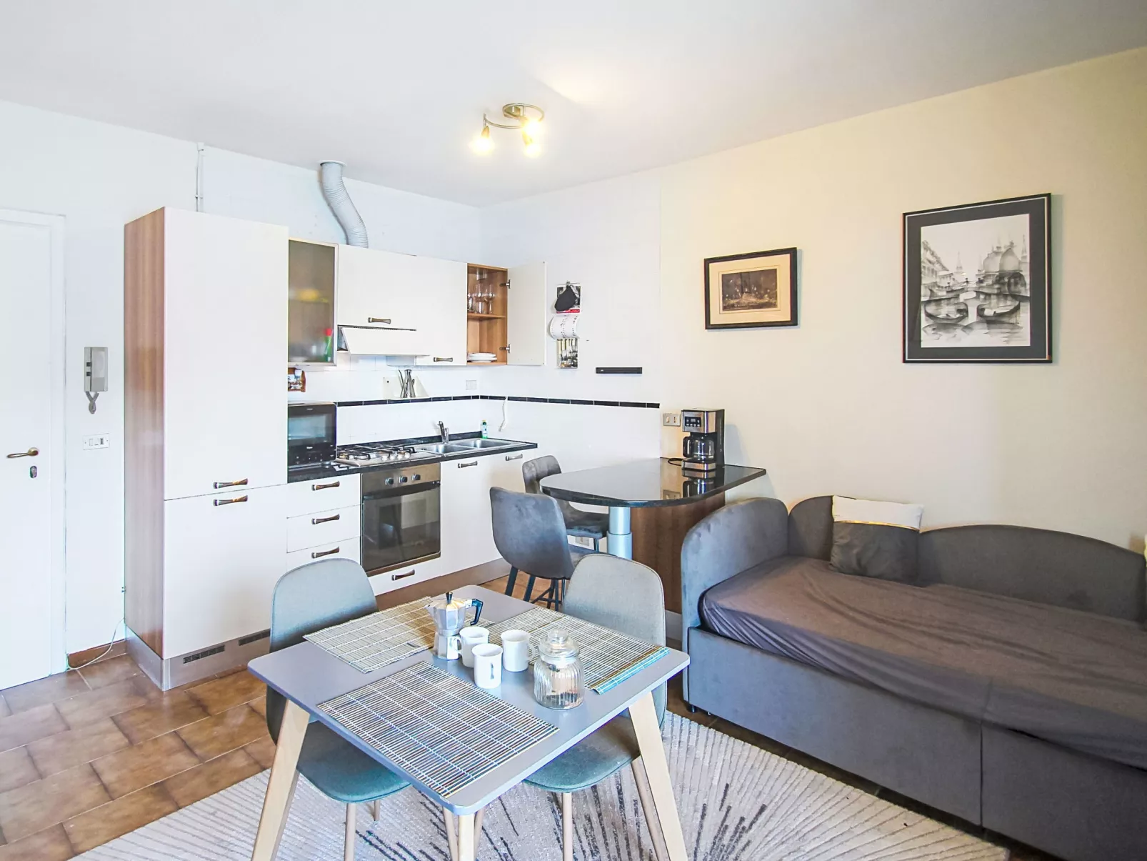 Leonard Lake - Binnen