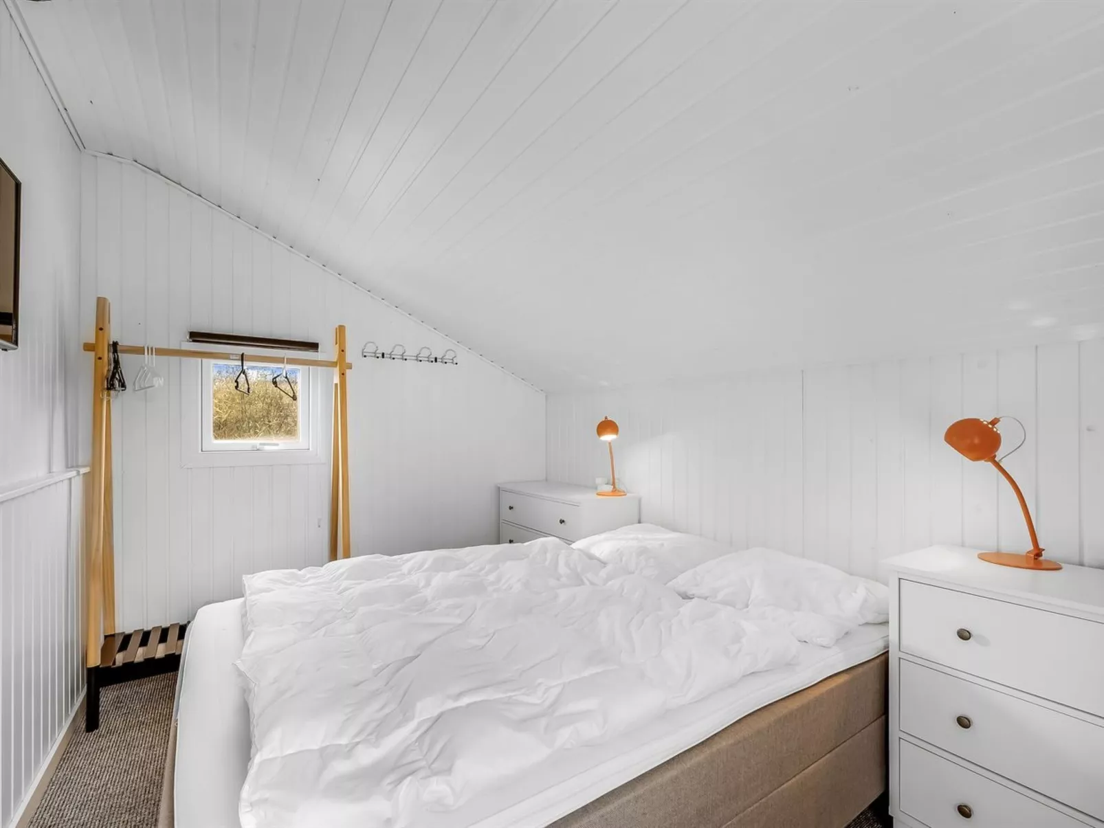 "Eloise" - 400m from the sea - Binnen