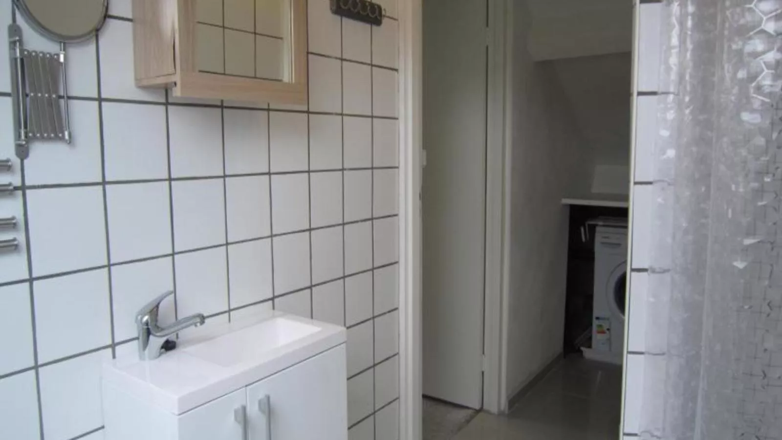 Spijk vakantiehuis - Badkamer