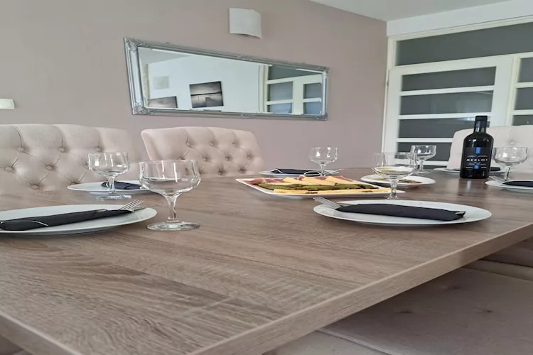 Holiday Home Gabi - Three Bedroom Holiday Home with Terrace and Swimming pool - Eetkamer