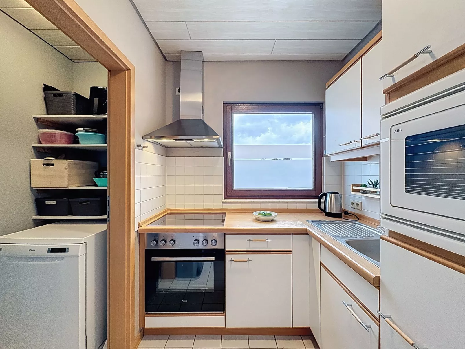 Dorf 4/ Haus 27 - Binnen