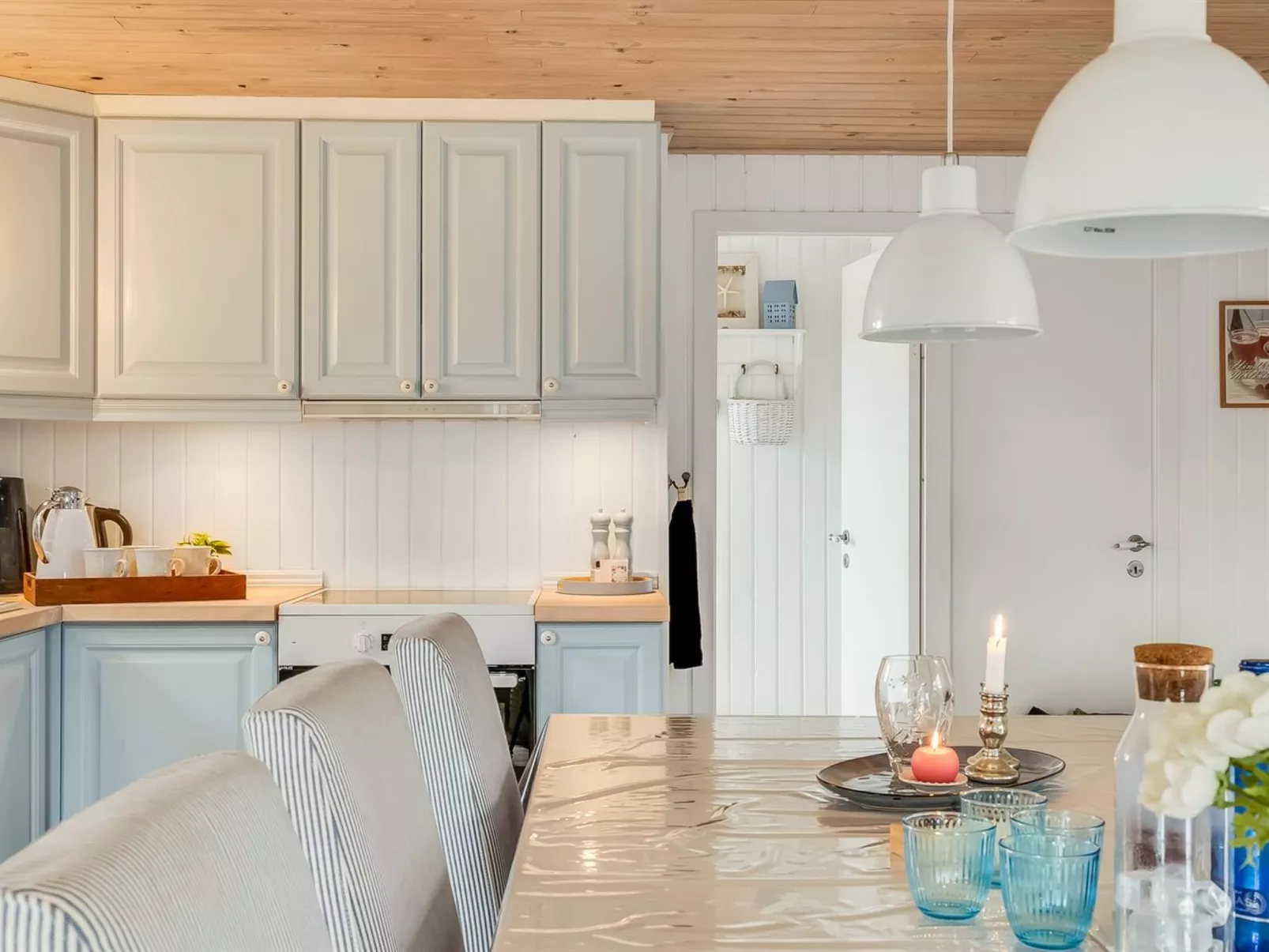 "Nikica" -  from the sea - Binnen