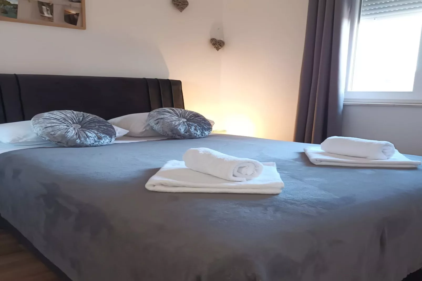 Holiday Home Gabi - Three Bedroom Holiday Home with Terrace and Swimming pool - Slaapkamer