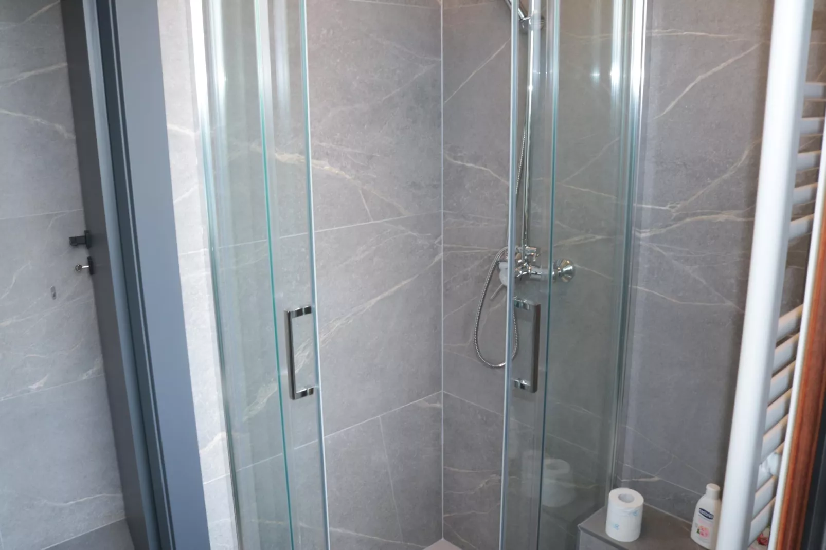 Sole del Garda V7 - Badkamer