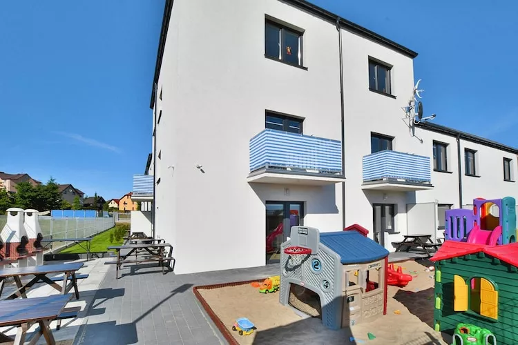 Domy wakacyjne z basenem letnim dla max 4 osób Jarosławiec - Buitenkant zomer