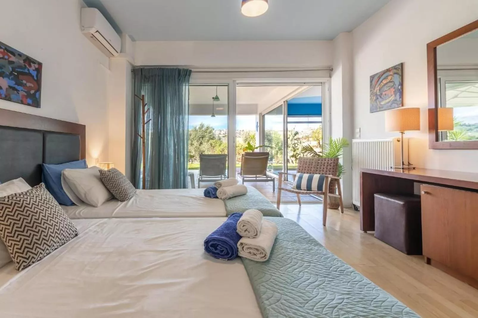 WhiteBlue Spa Villa - Slaapkamer