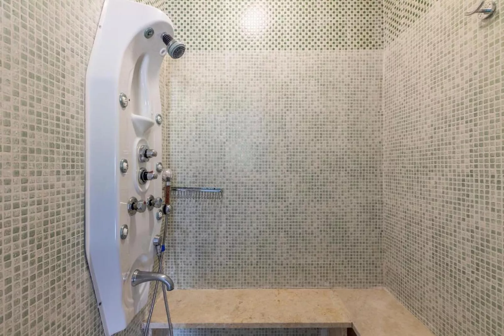 WhiteBlue Spa Villa - Slaapkamer