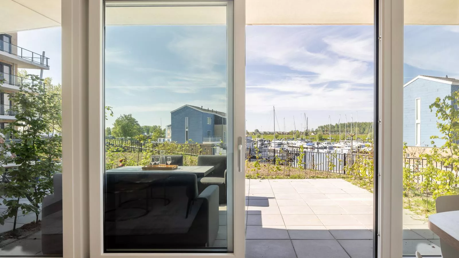 Marina House Kortgene - Uitzicht zomer