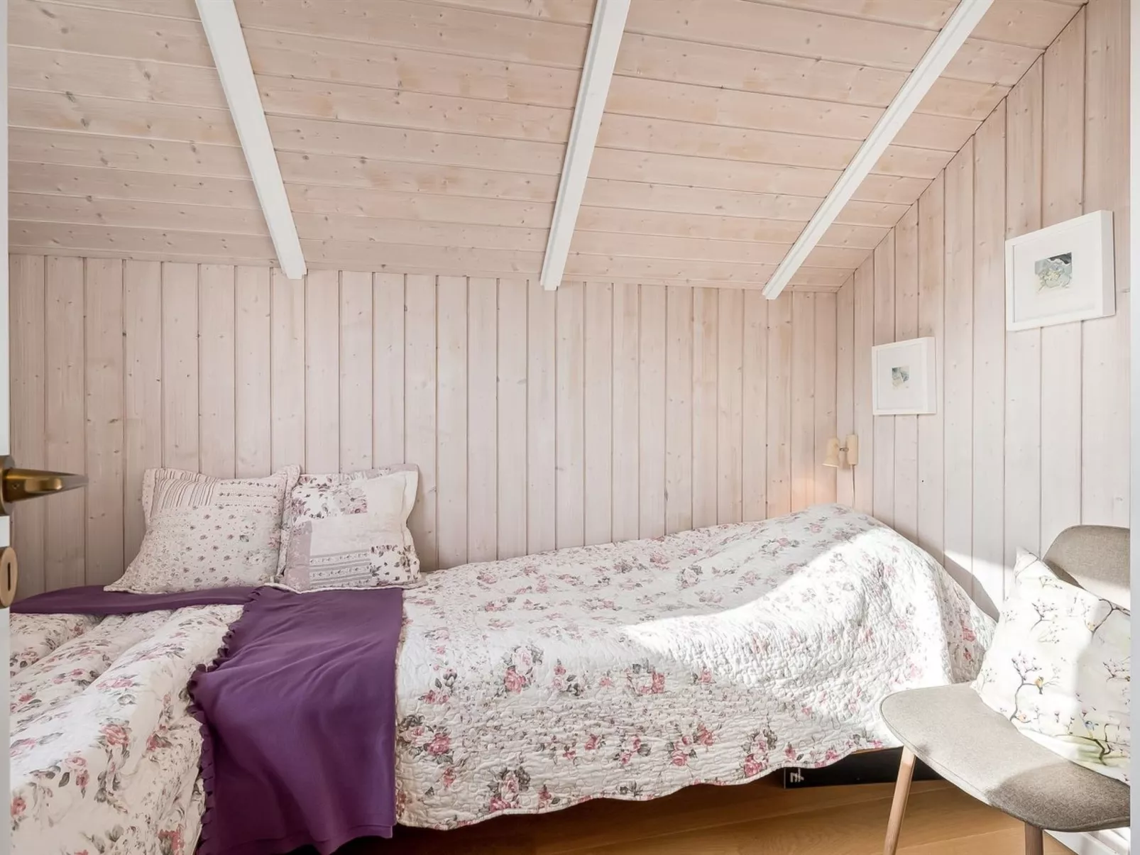 "Caranus" - 120m from the sea - Binnen