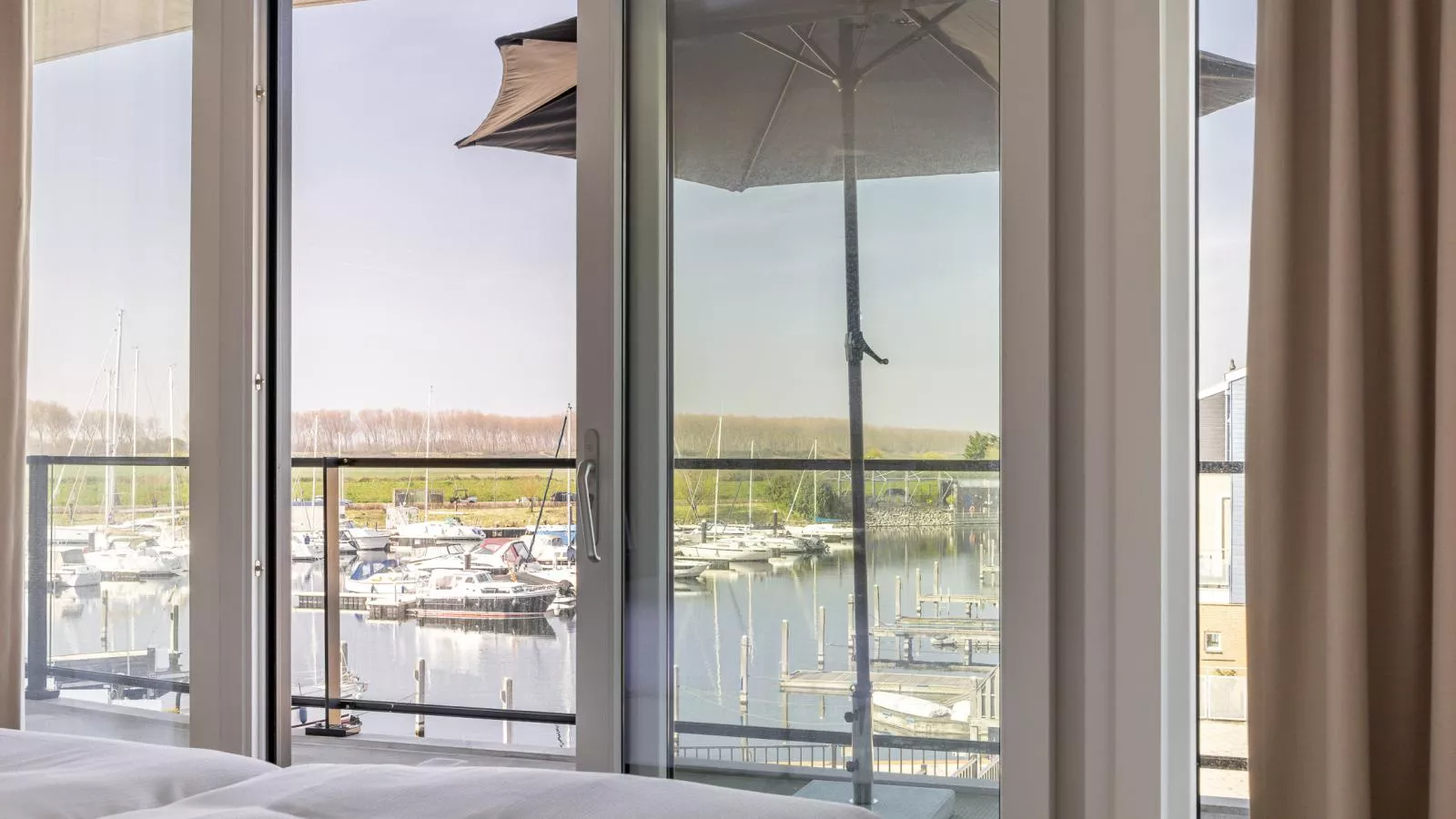 Marina View Kortgene - Uitzicht zomer