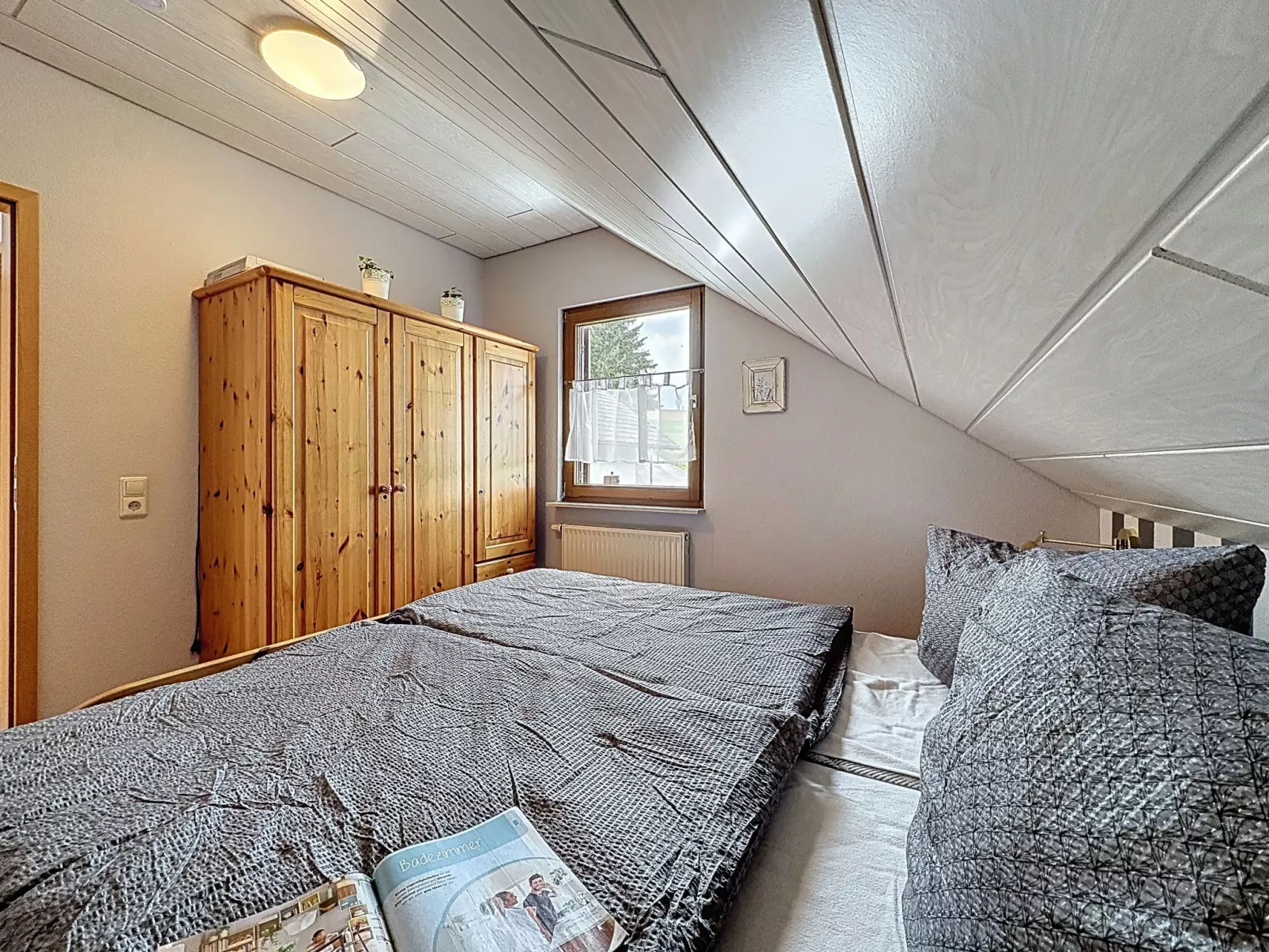 Dorf 4/ Haus 27 - Binnen