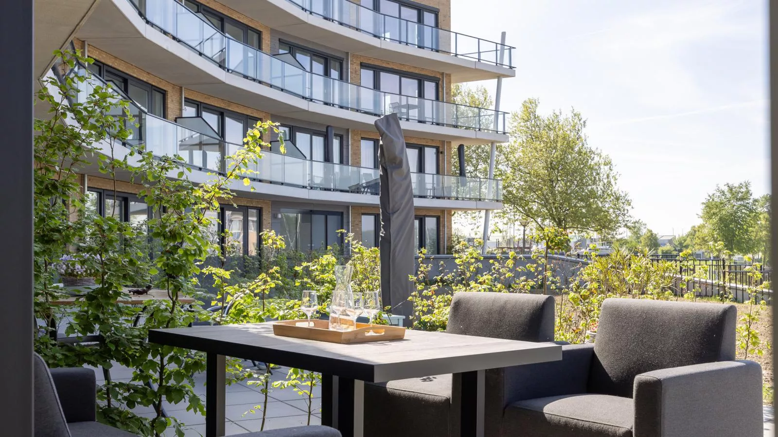 Marina House Kortgene - Tuinen zomer