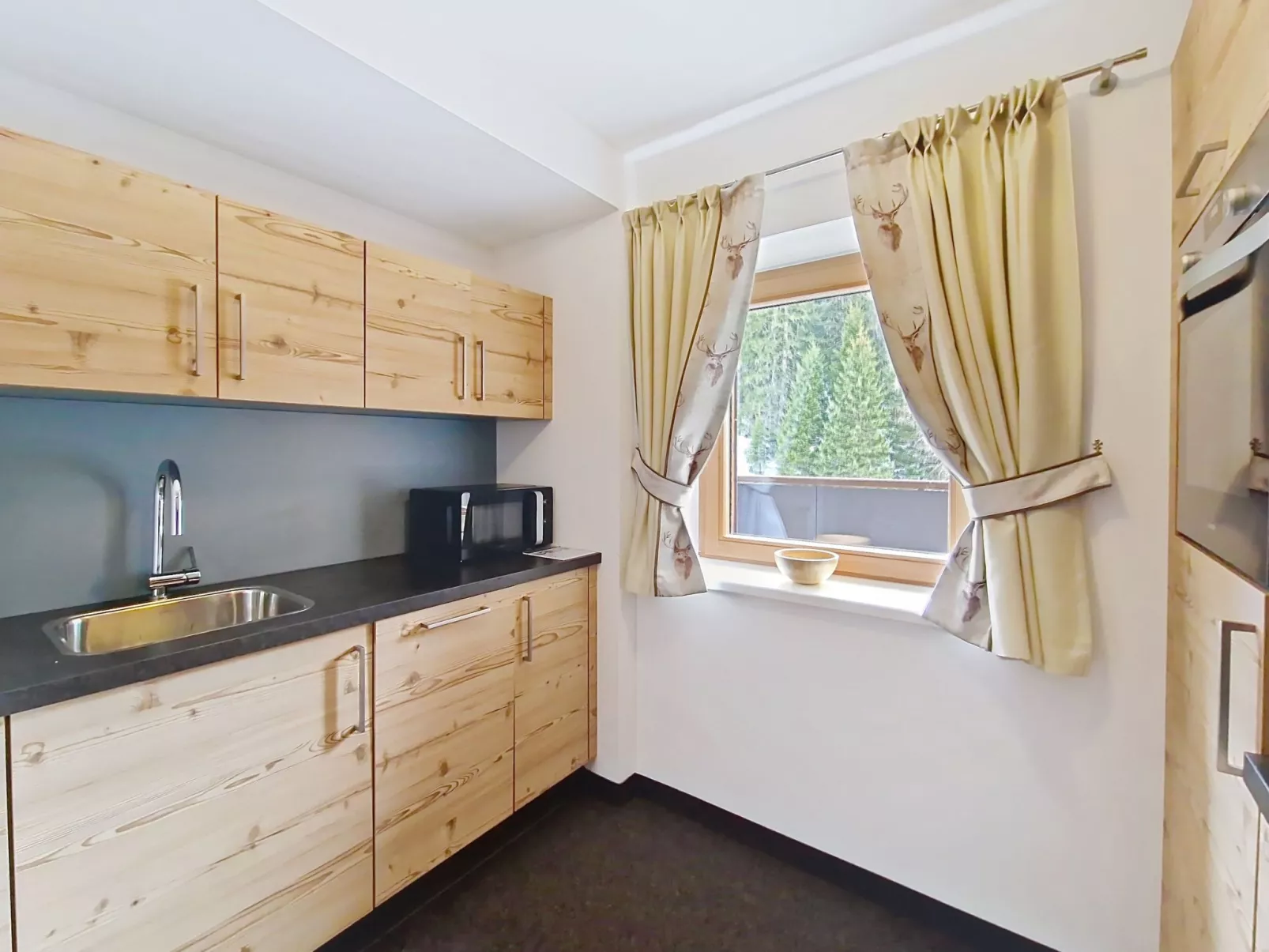 Naviser Hütte - Binnen