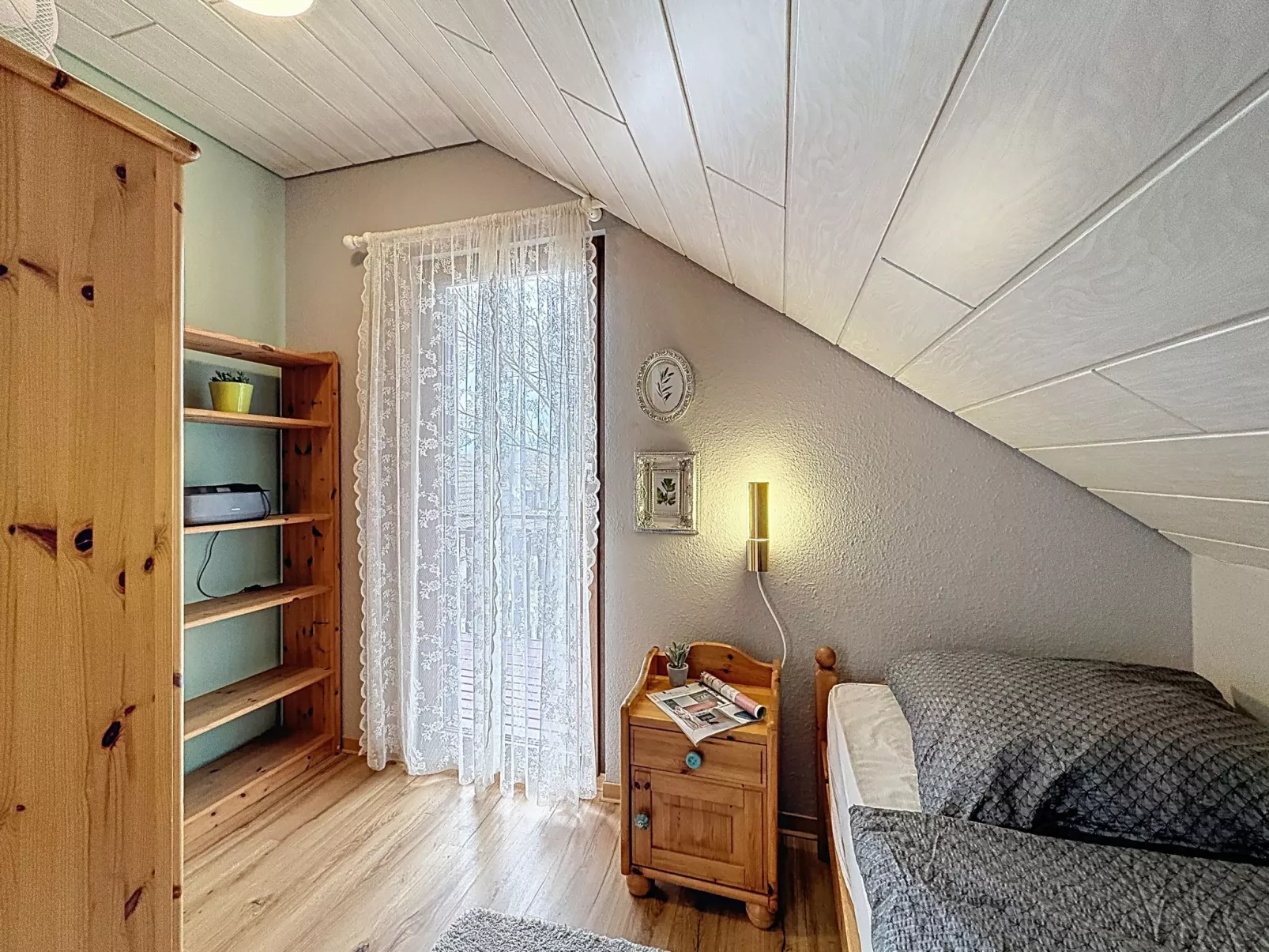 Dorf 4/ Haus 27 - Binnen