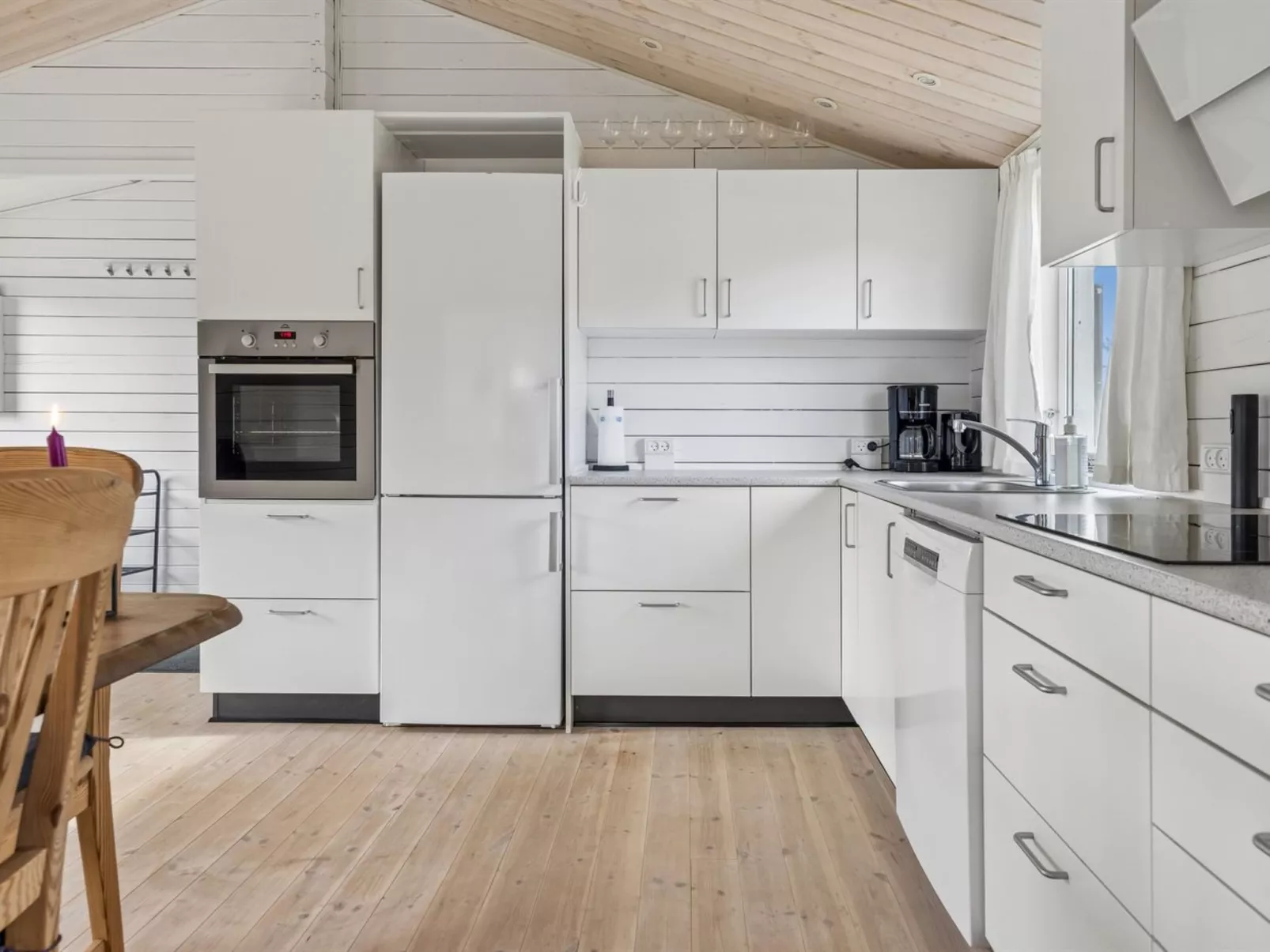 "Thorsten" - 500m from the sea - Binnen