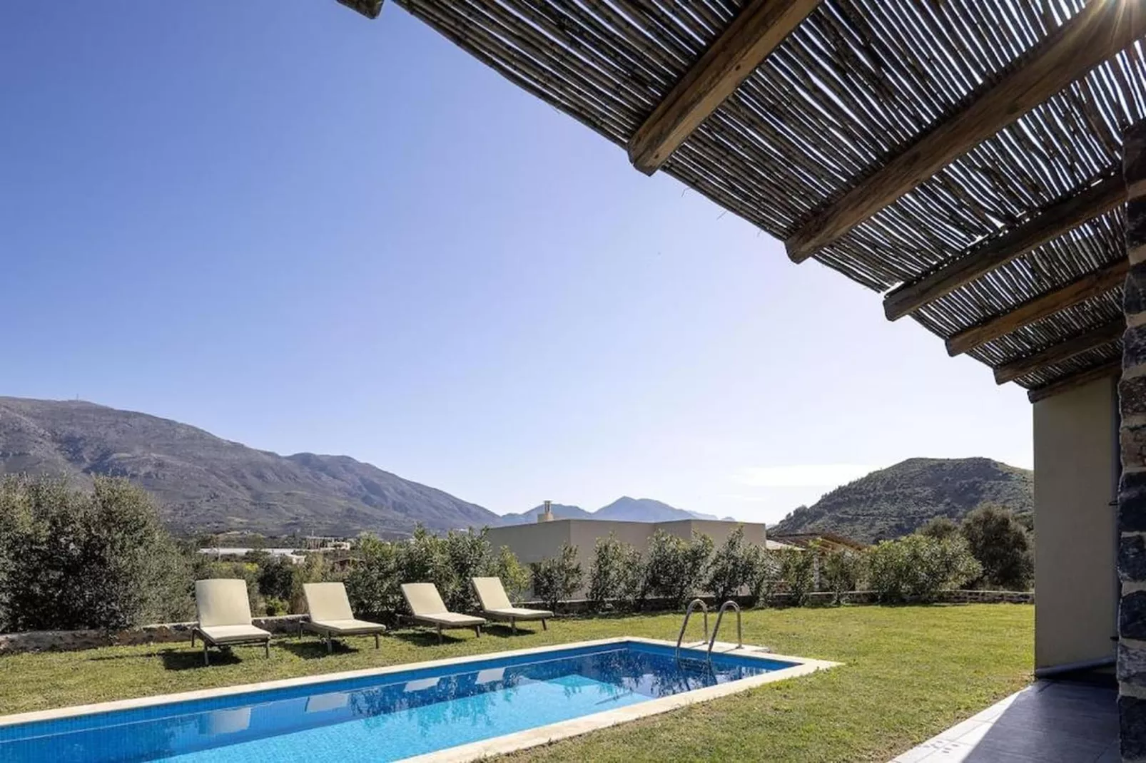 Kozilis Villas - Zwembad