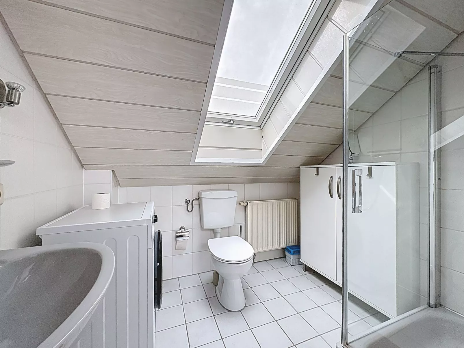 Dorf 4/ Haus 27 - Binnen