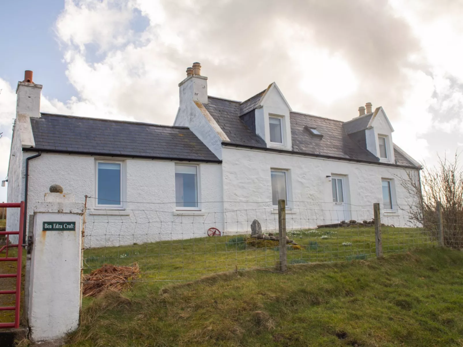 Ben Edra Croft - Buiten