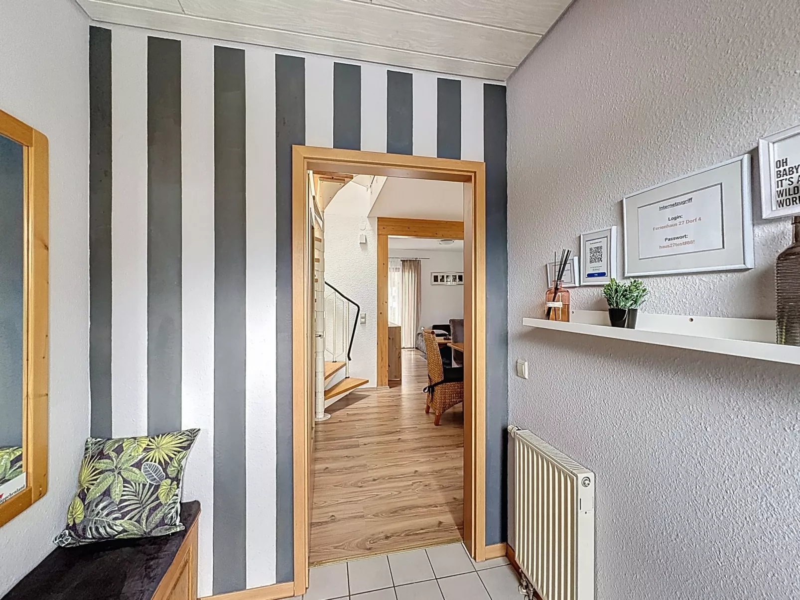 Dorf 4/ Haus 27 - Binnen