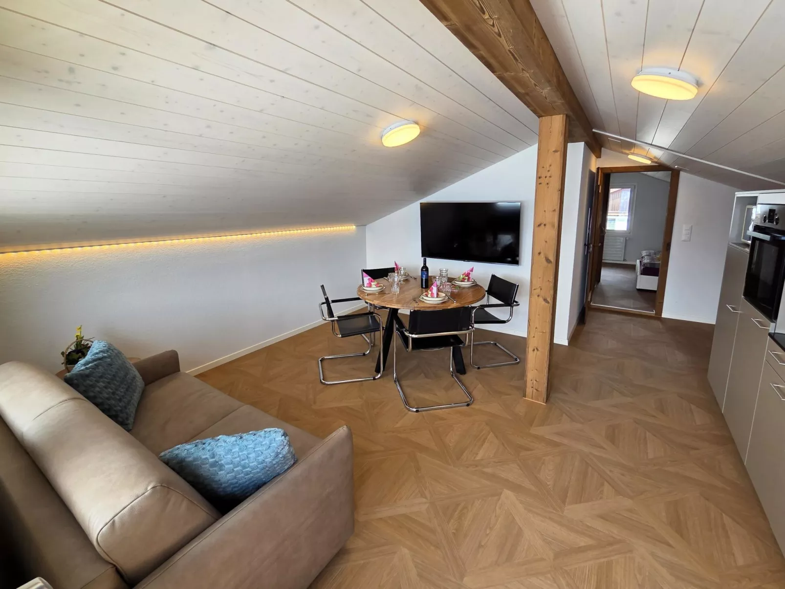 Lilo/2-Zimmer - Binnen