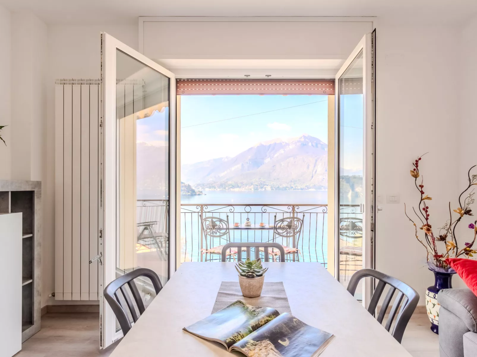 La Finestra su Bellagio - Binnen