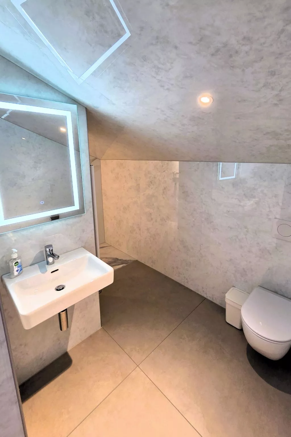 Lilo/2-Zimmer - Binnen