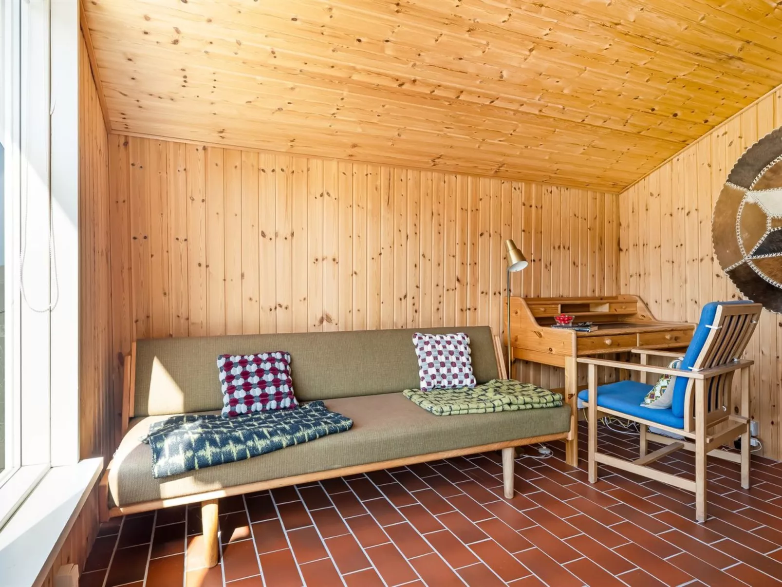 "Gunborg" - 800m from the sea - Binnen