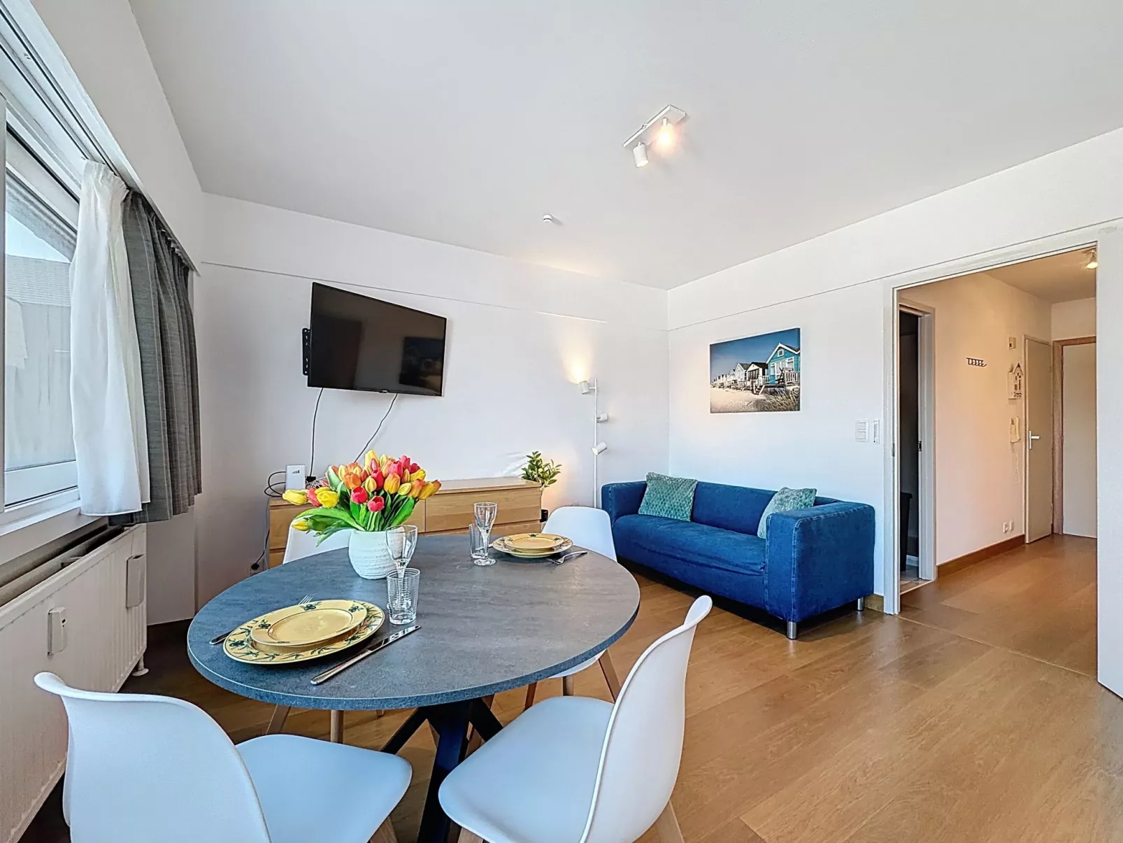 Soley with parking - Binnen
