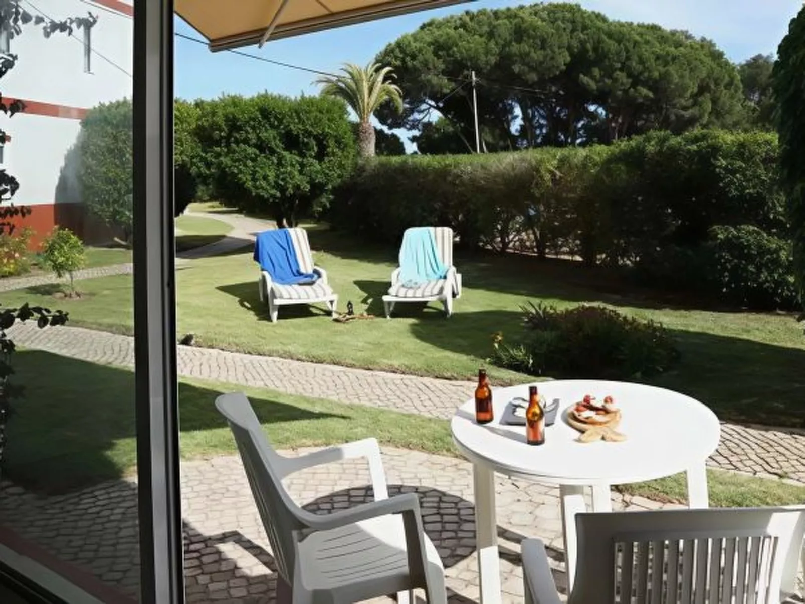 Casa Albardeira at Meia Praia - Binnen