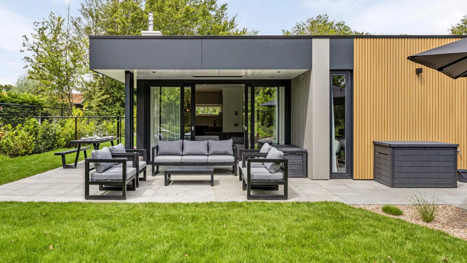 Het Duinnest - Buitenkant zomer