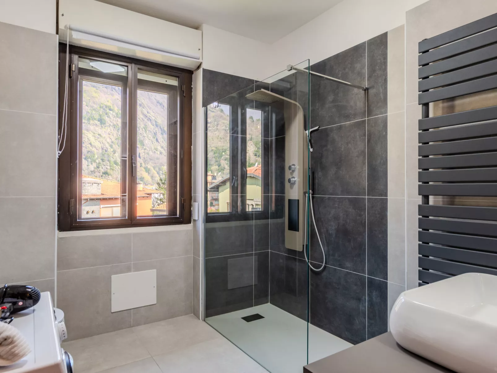 Como Lake Blu & Green - Binnen