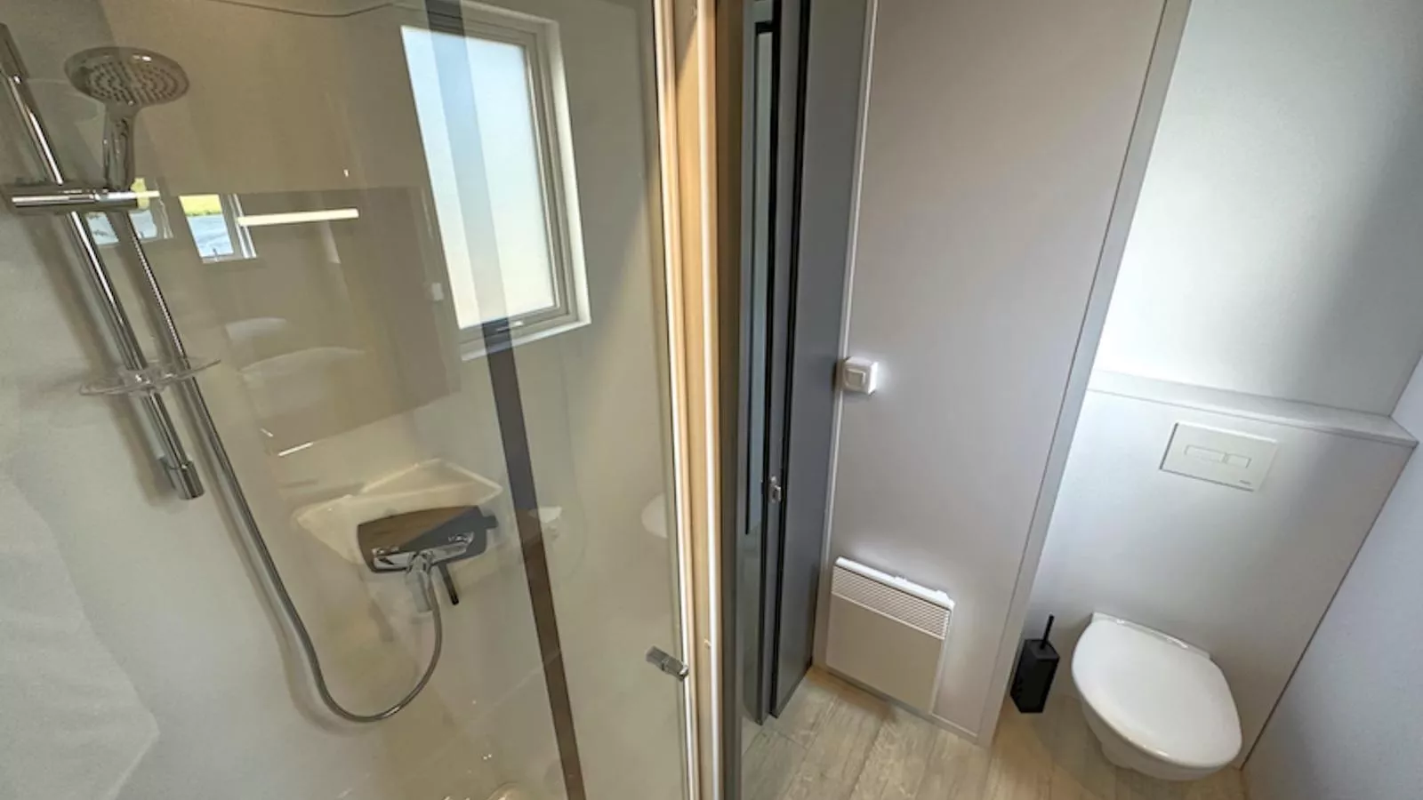 Feriendorf Seeblick - Tiny Nr 7 - Badkamer