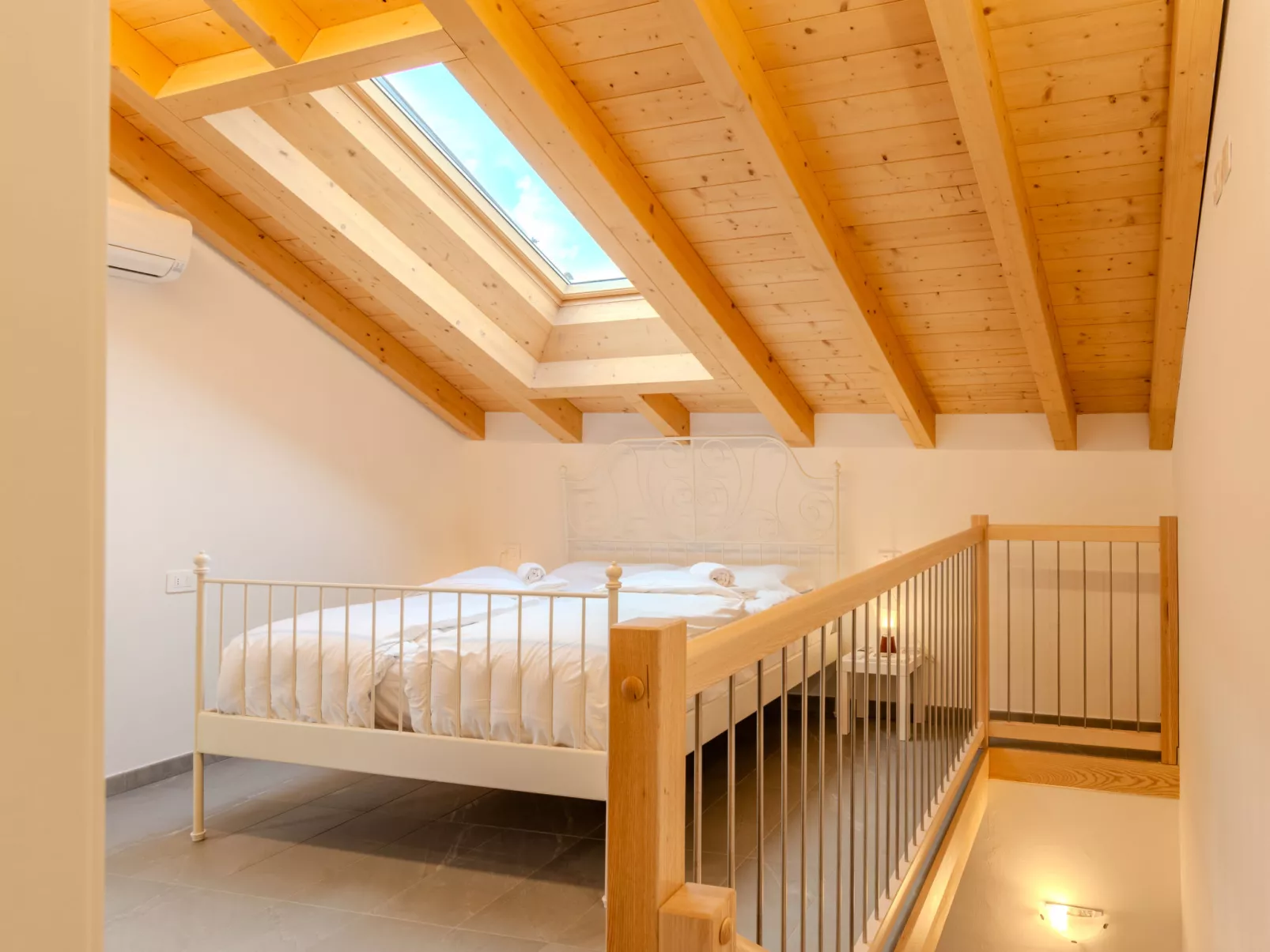 Alture e Riflessi - Binnen